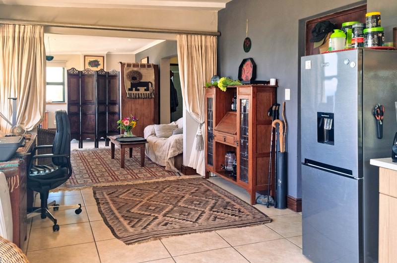 To Let 1 Bedroom Property for Rent in Admirals Kloof Western Cape